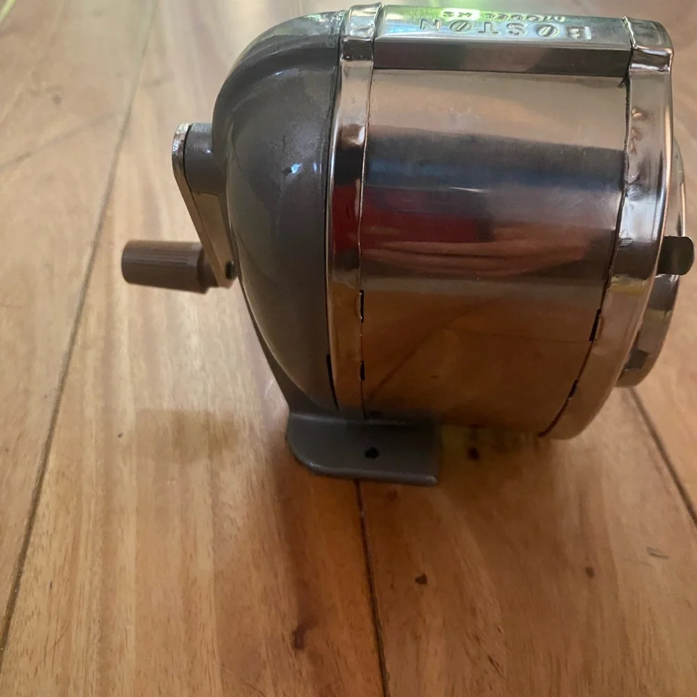 KS1033 Boston Blunt Point Pencil Sharpener - Gray